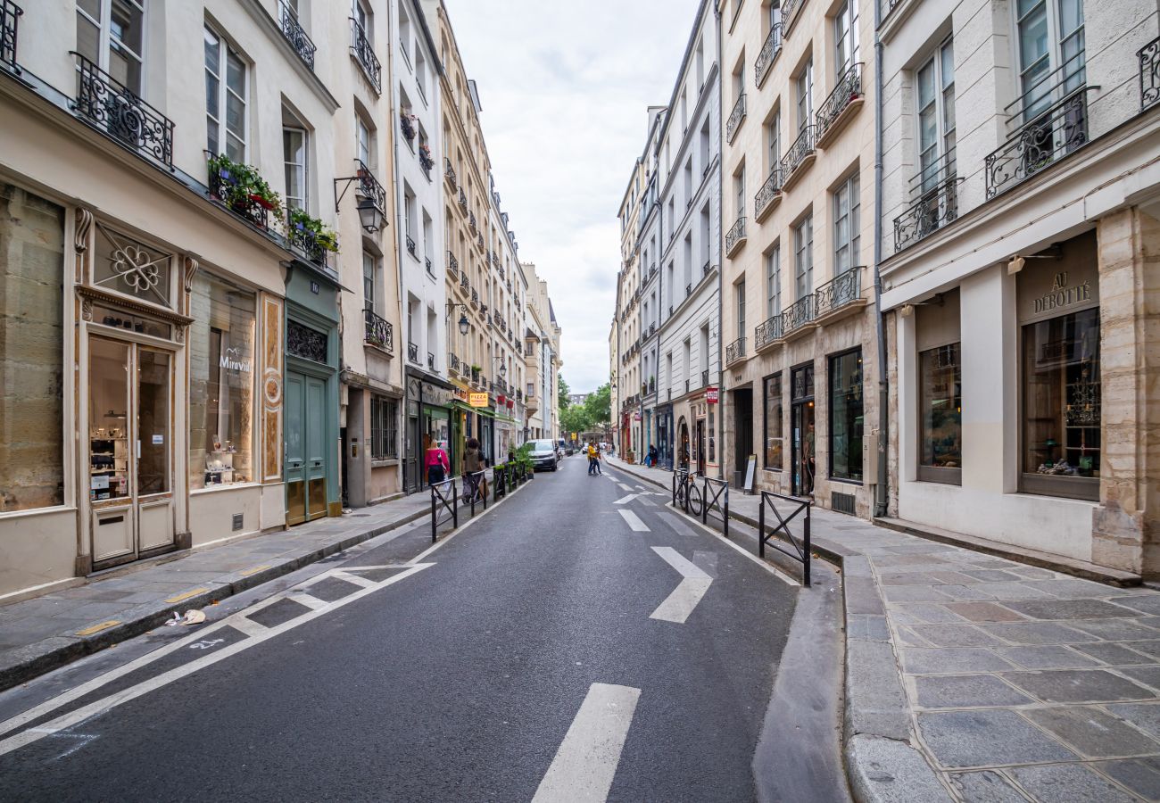 Apartamento em Paris - Marais Historique