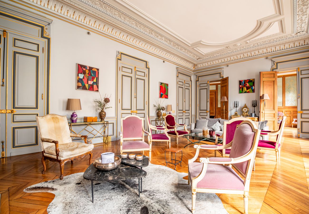 Appartement à Paris - Wagram Luxury Palace