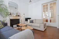 Apartment in Paris - Republique Marais Fashion