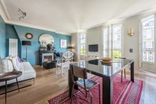 Apartment in Paris - Bastille Luminous