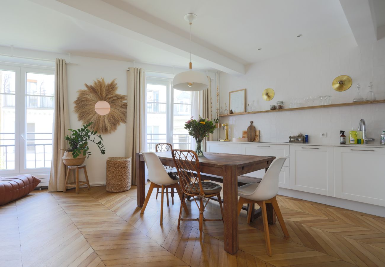 Apartment in Paris - Marais Republique Family