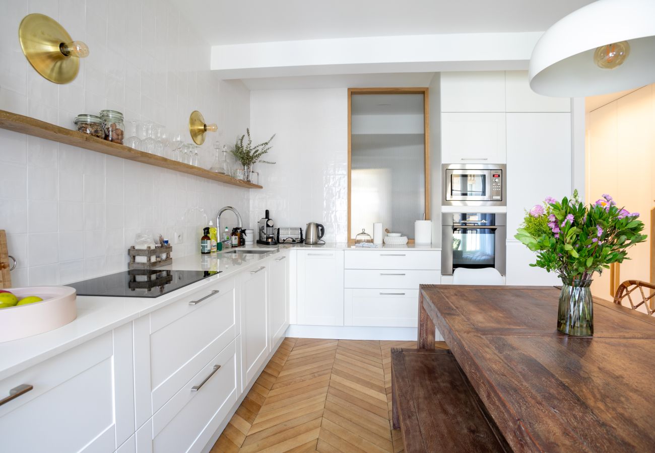 Apartment in Paris - Marais Republique Family