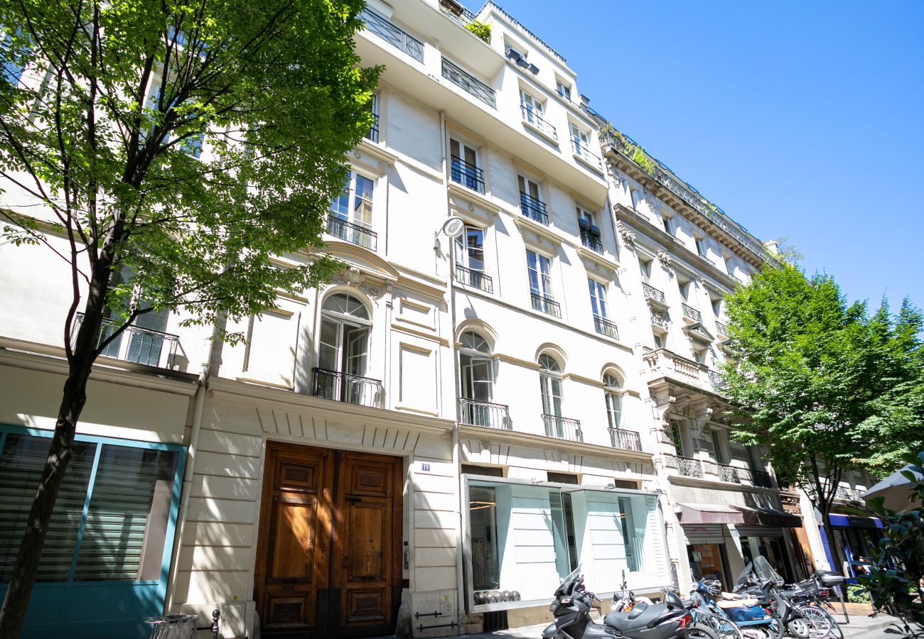 Apartment in Paris - Marais Republique Family