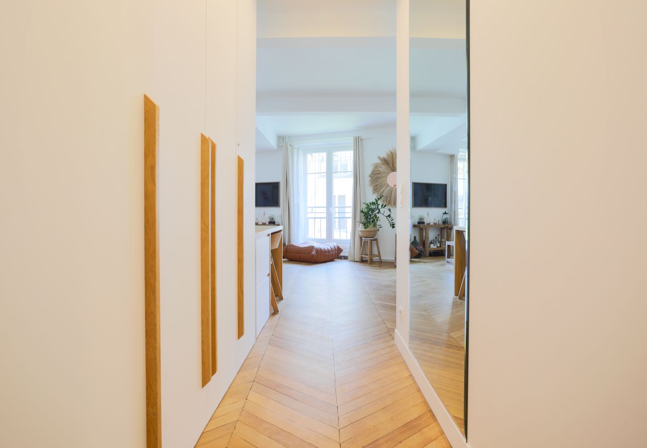 Apartment in Paris - Marais Republique Family