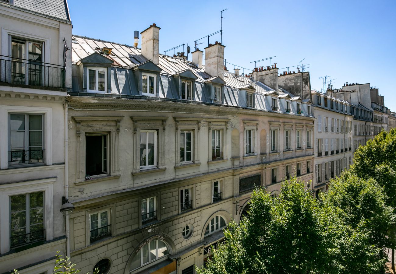 Apartment in Paris - Marais Republique Family