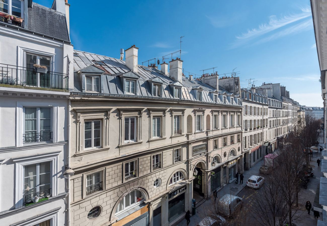 Apartment in Paris - Marais Republique Family