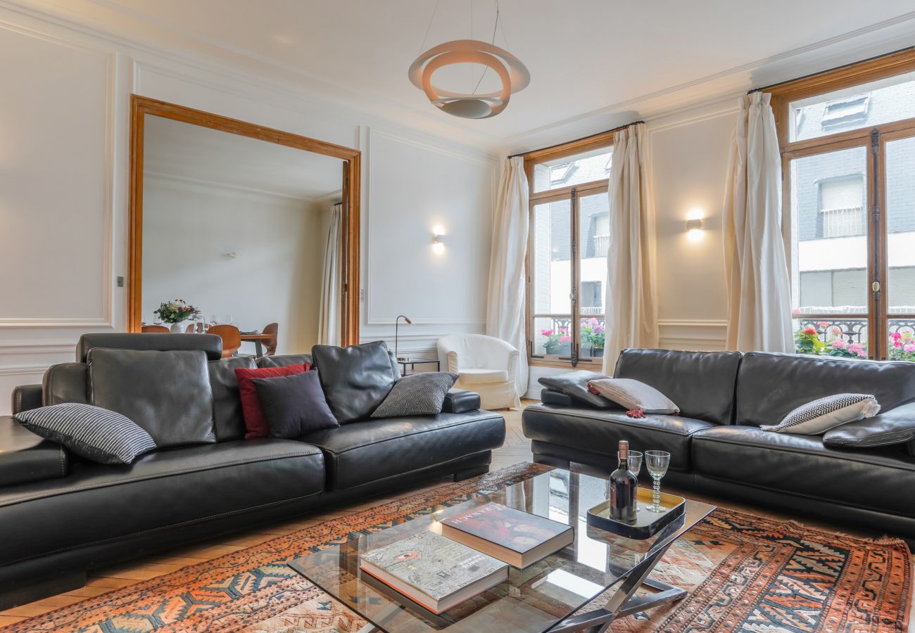 Apartment in Paris - Jardin du Luxembourg Home