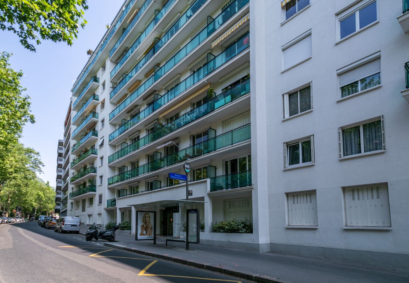 Apartment in Paris - Buttes Chaumont Botzaris View