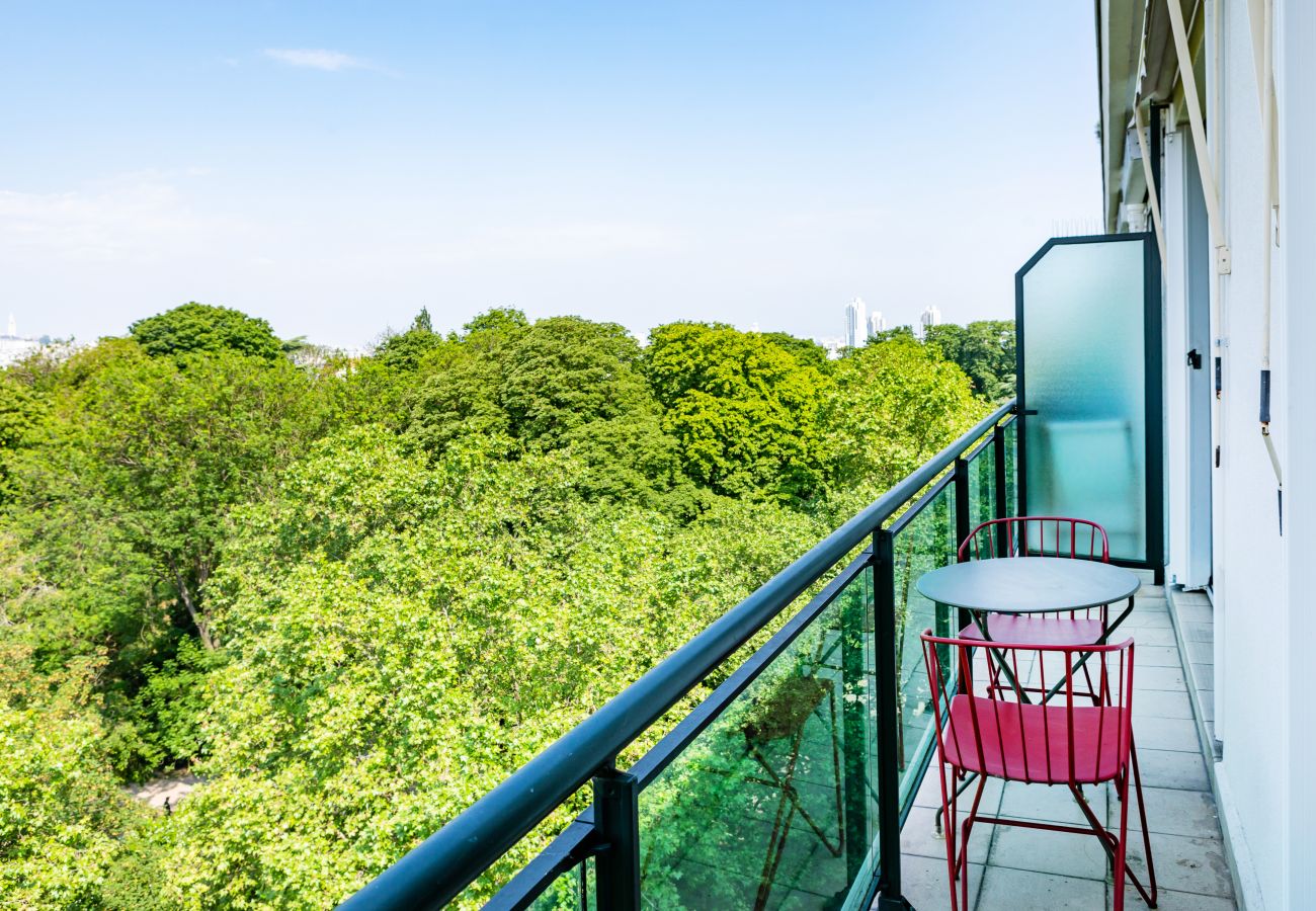 Apartment in Paris - Buttes Chaumont Botzaris View