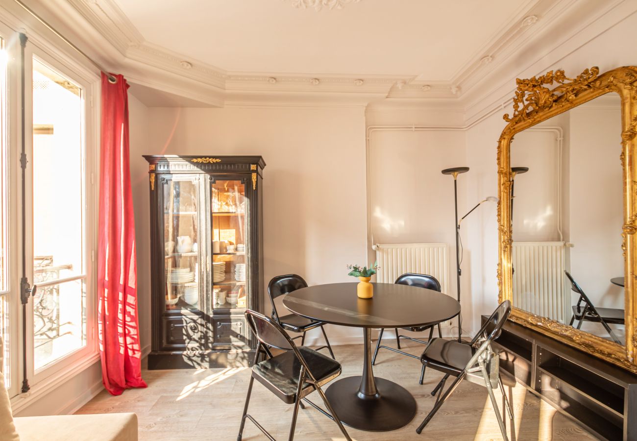 Apartment in Paris - Bon Marché Mayet