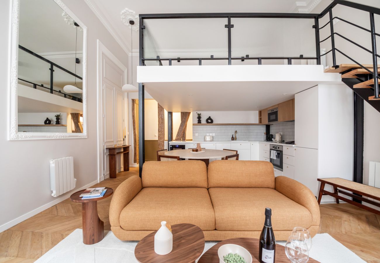 Apartment in Paris - Palais Royal Design