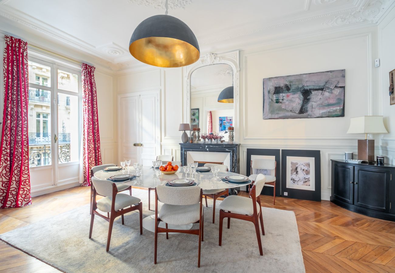 Apartment in Paris - Wagram Family